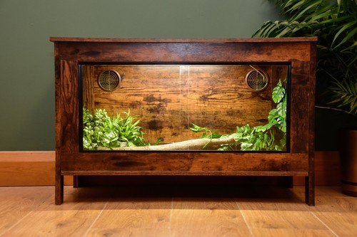 Dark wood vivarium - dark,