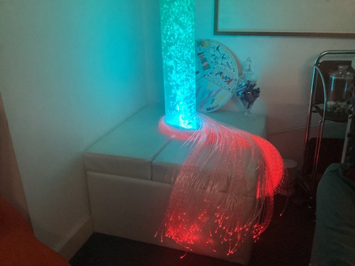 Bubble tube plinth seat and - seat,