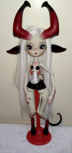 Bjd doll dollchateau - doll,
