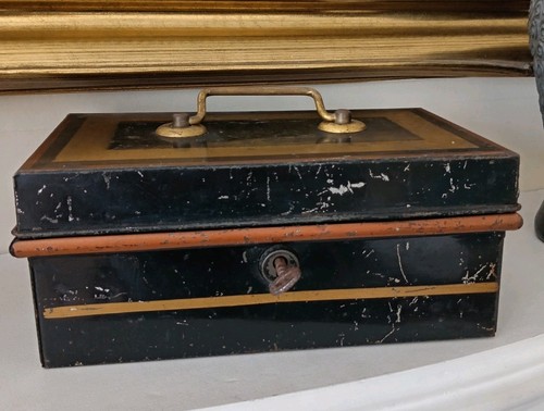 Vintage japanned metal cash - japanned,