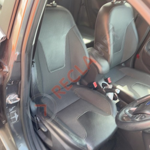 Ford fiesta titanium mk7 - titanium, x