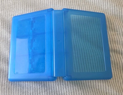 Game holder case - in,