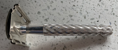Gillette tech safety razor