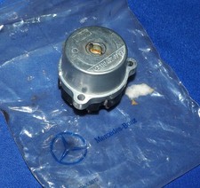 NOS OEM! Mercedes W100 R107