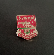 ARSENAL FOOTBALL CLUB ASSORTED PIN BADGES