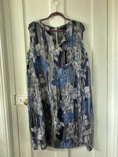 Ladies Blue Floral Dress Size