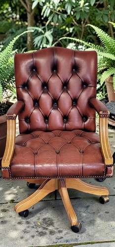 Chesterfield leather - chesterfield,