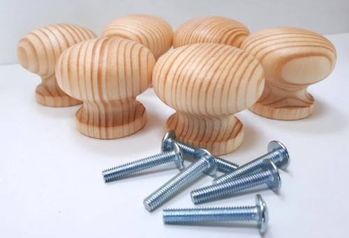 Set wooden pine knobs - 5,