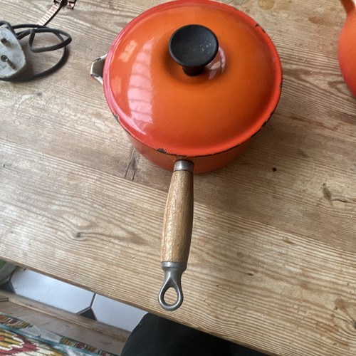 Creuset cast iron - le,