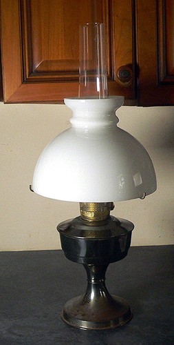 Aladdin oil lamp - aladdin,