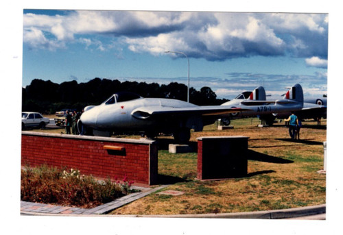 Havilland 100 vampire - havilland, dh