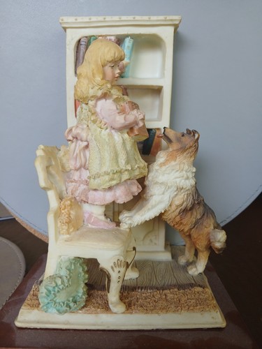 Secret place figurine from - figurine,