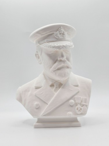 Captain smith titanic bust - smith,