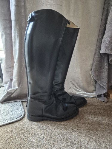 Regent showing boots - regent,