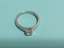 TIFFANY & CO. PLATINUM 0.46ct