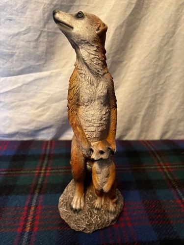 Hand painted resin - hand-painted, meerkat