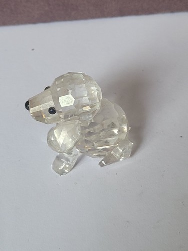 Unmarked clear faceted crystal - clear,