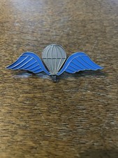 ?? Belgium Airborne Wing Metal Badge Clutchback