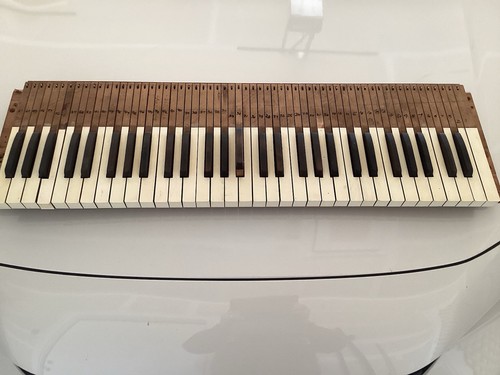 Pump organ keyboard - organ,
