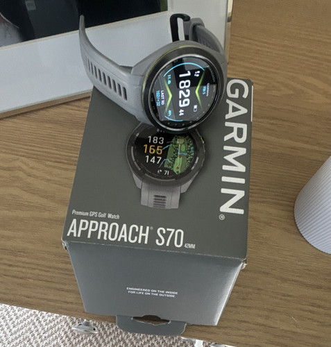 Garmin approach s70 golf gps - approach,