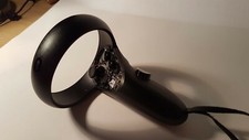 oculus rift s left controller (NOT FUNCTIONING FOR PARTS OR REPAIR)