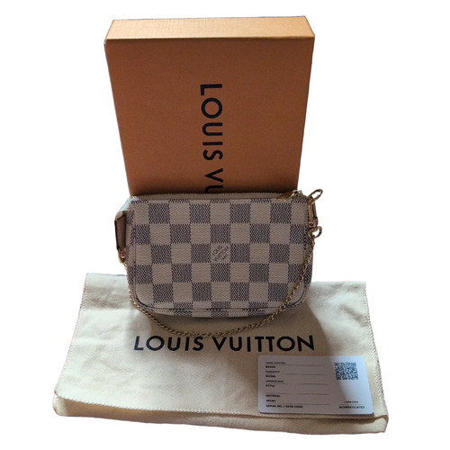 Pre owned louis - vuitton, mini