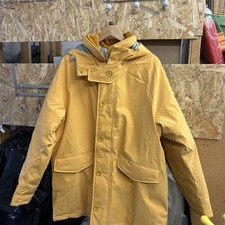 RRP: £395 Henri Lloyd Round