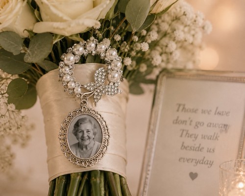 Memorial photo wreath brooch - memorial,