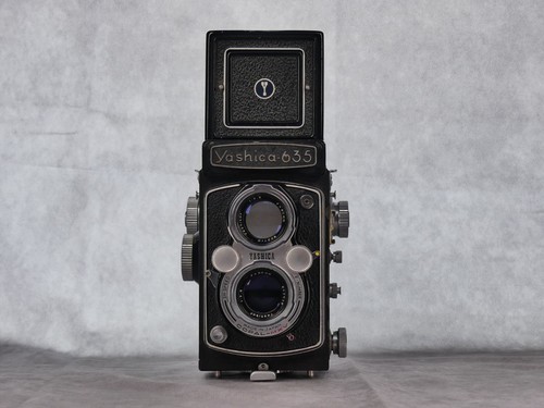 Yashica 635 6x6 - 635,