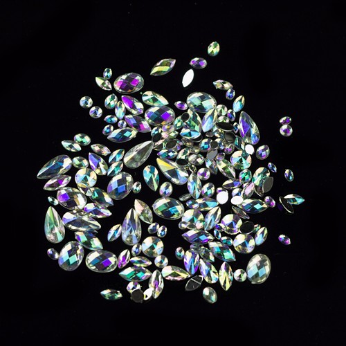 Large iridescent rhinestone - large,