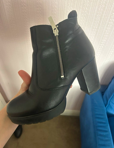 Russell bromley black - &,
