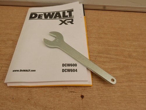 Dewalt a27895 17mm spanner - 17mm,