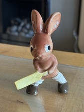 Vintage Goebel Cricket Sporting Bunny Rabbit Cricketer as found 11cm