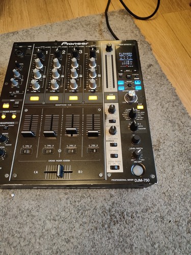 Pioneer djm 750 mk1 - pioneer,