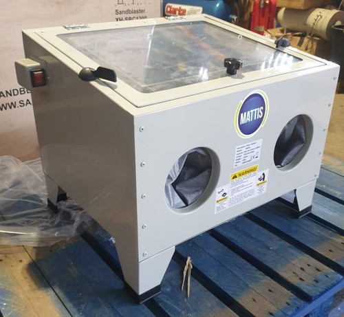 Sand blasting cabinet bench - sand,