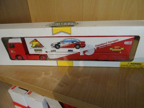 Lledo lorry cleveland garages - lledo,
