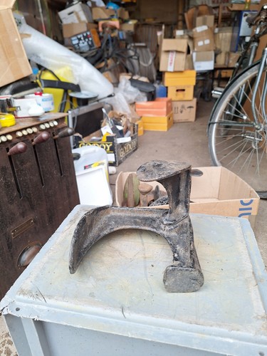 Vintage cast iron shoe - vintage, 0