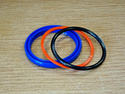 Track adjuster seal kit - track,