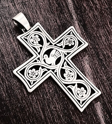 Retired james avery large - avery,