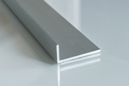 Aluminium unequal angles - unequal,