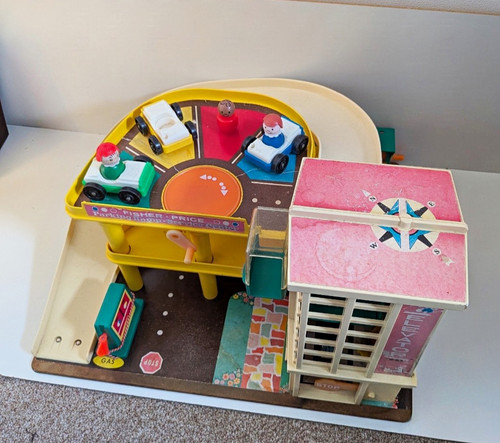 Fisher price parking garage - fisher-price,