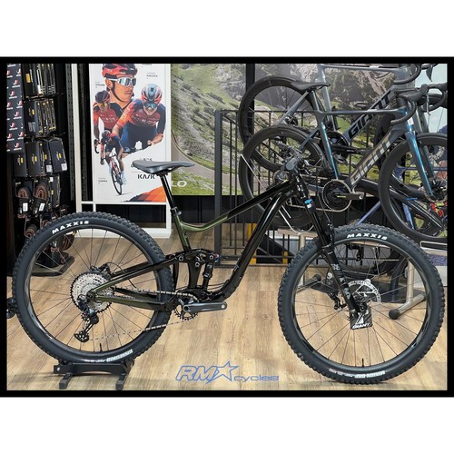 Giant trance 1 - x, 29