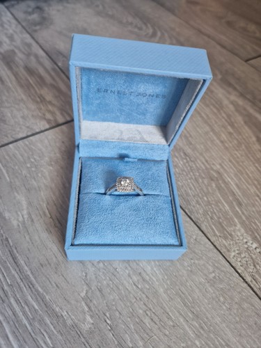 18ct white gold 0 - 18ct,