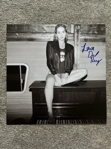 Lana del rey chemtrails over - lana,
