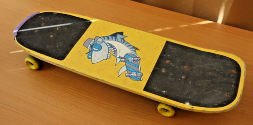 Land shark retro - land, retro‑style