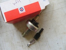 FORD ANGLIA, PREFECT, CLASSIC, CONSUL MK2, CORTINA    OIL PRESSURE SWITCH N.O.S.