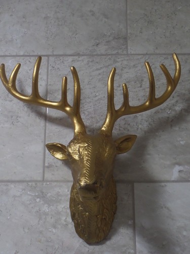 New gold stag head - gold,