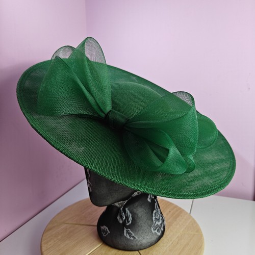 Green large fascinator - green,