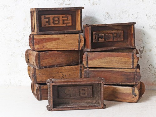 Vintage brick mould - vintage, wooden