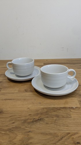 Hornsea swan lake coffee cups - hornsea,
